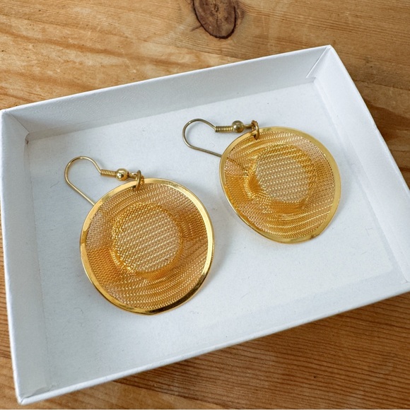 Cowgirl Hat Earrings - Picture 3 of 4